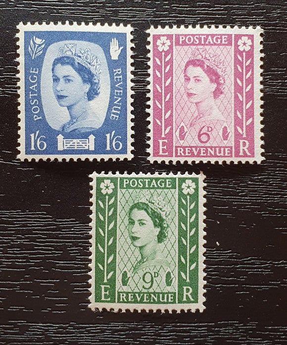 Regional Issue of Northern Ireland Stamps 1958/67. Sg: NI 3,4 & 6. Mint. - StampsPhilately